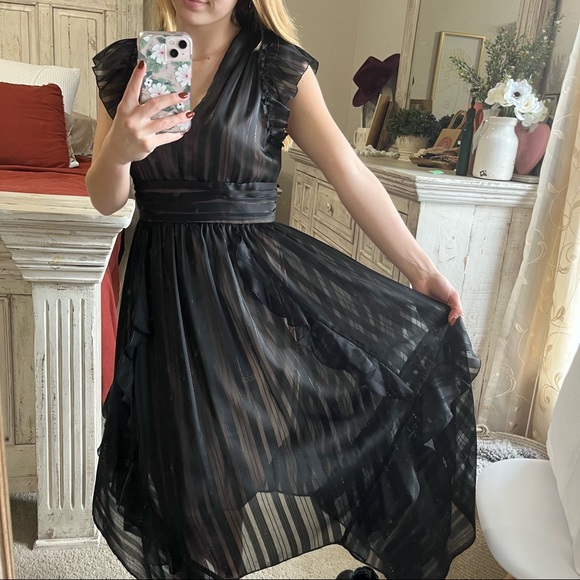 NWT BCBGMAXAZRIA SIZE 4 BLACK FLOWY HIGH LOW DRESS BLACK - Picture 6 of 9